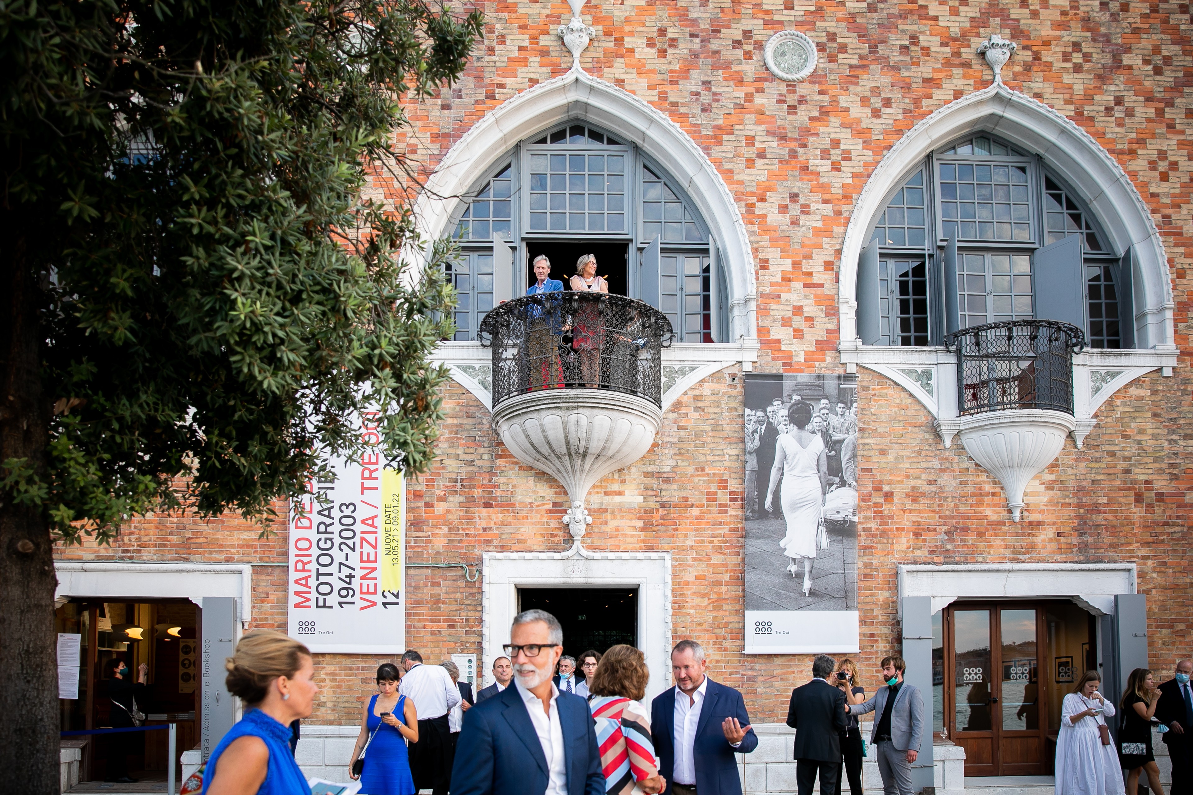 Founder and Chairman Nicolas Berggruen announces Peter Singer as the 2021 Berggruen Prize Laureate at the newly opened Casa dei Tre Oci in Venice, Italy, the headquarters of Berggruen Institute Europe.