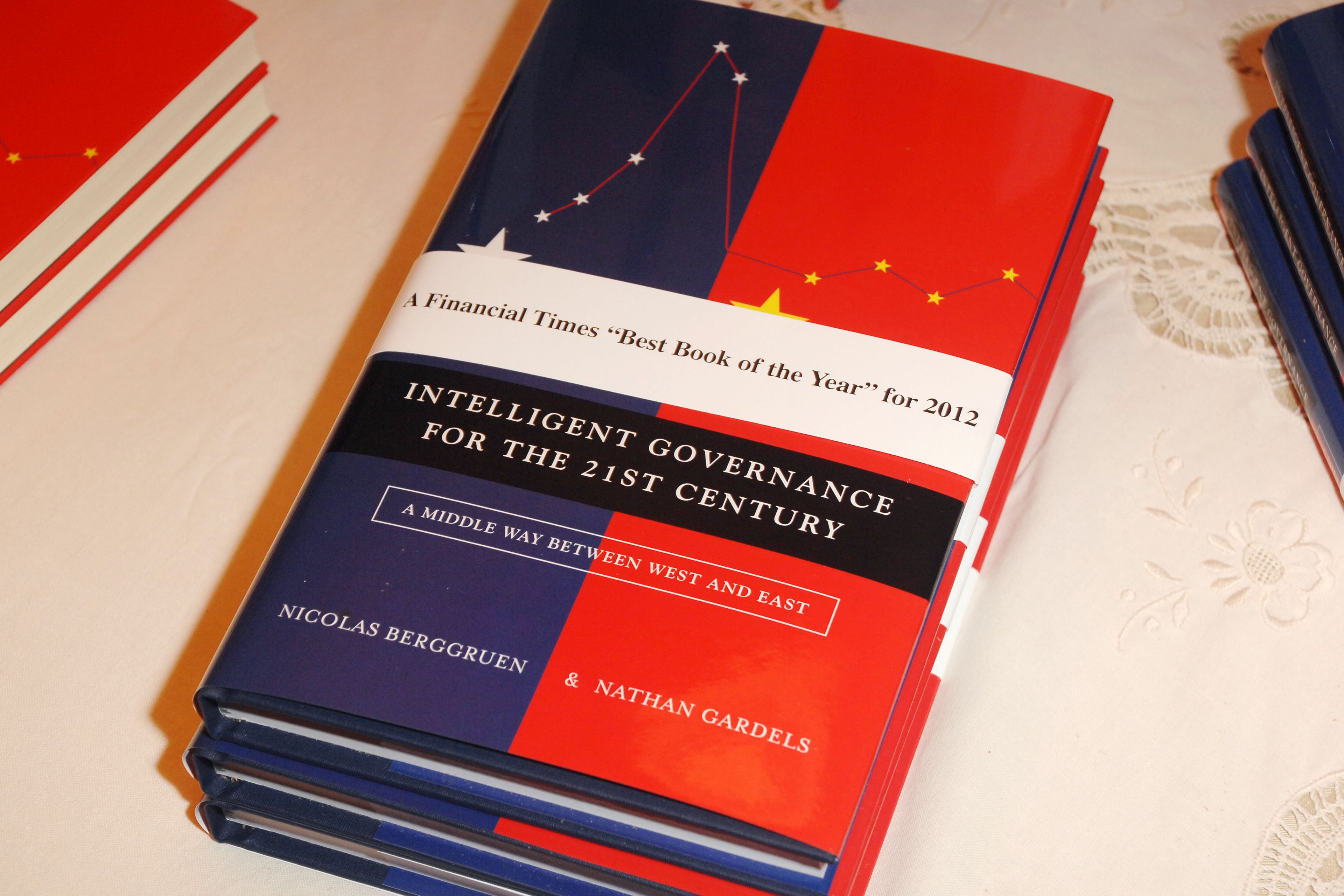 Book cover of "Intelligent Governance for the 21st Century: A Middle Way Between West and East"