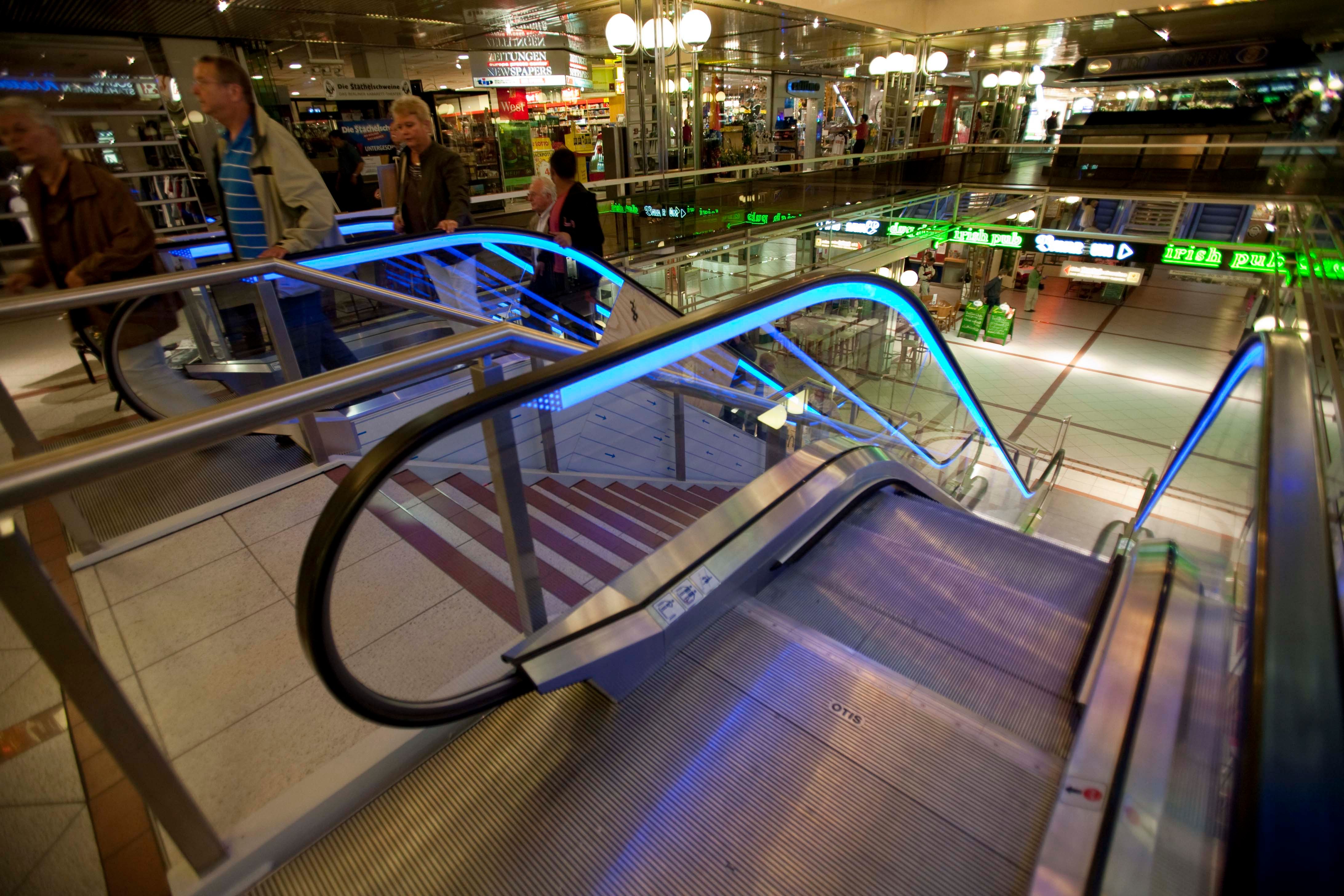 Flächenlicht-Rolltreppe