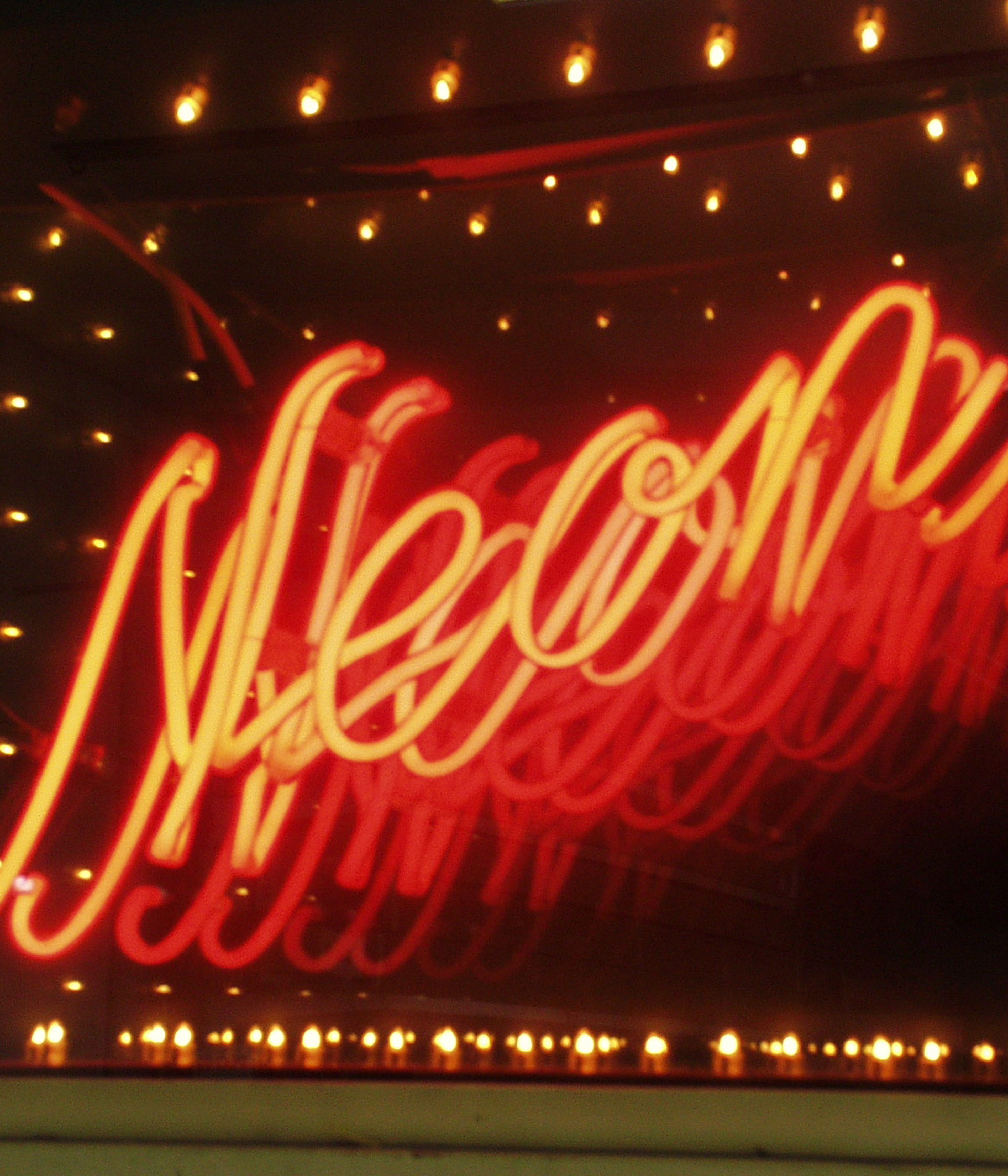 Neon-EVGs