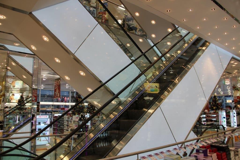 Flächenlicht-Rolltreppe-2