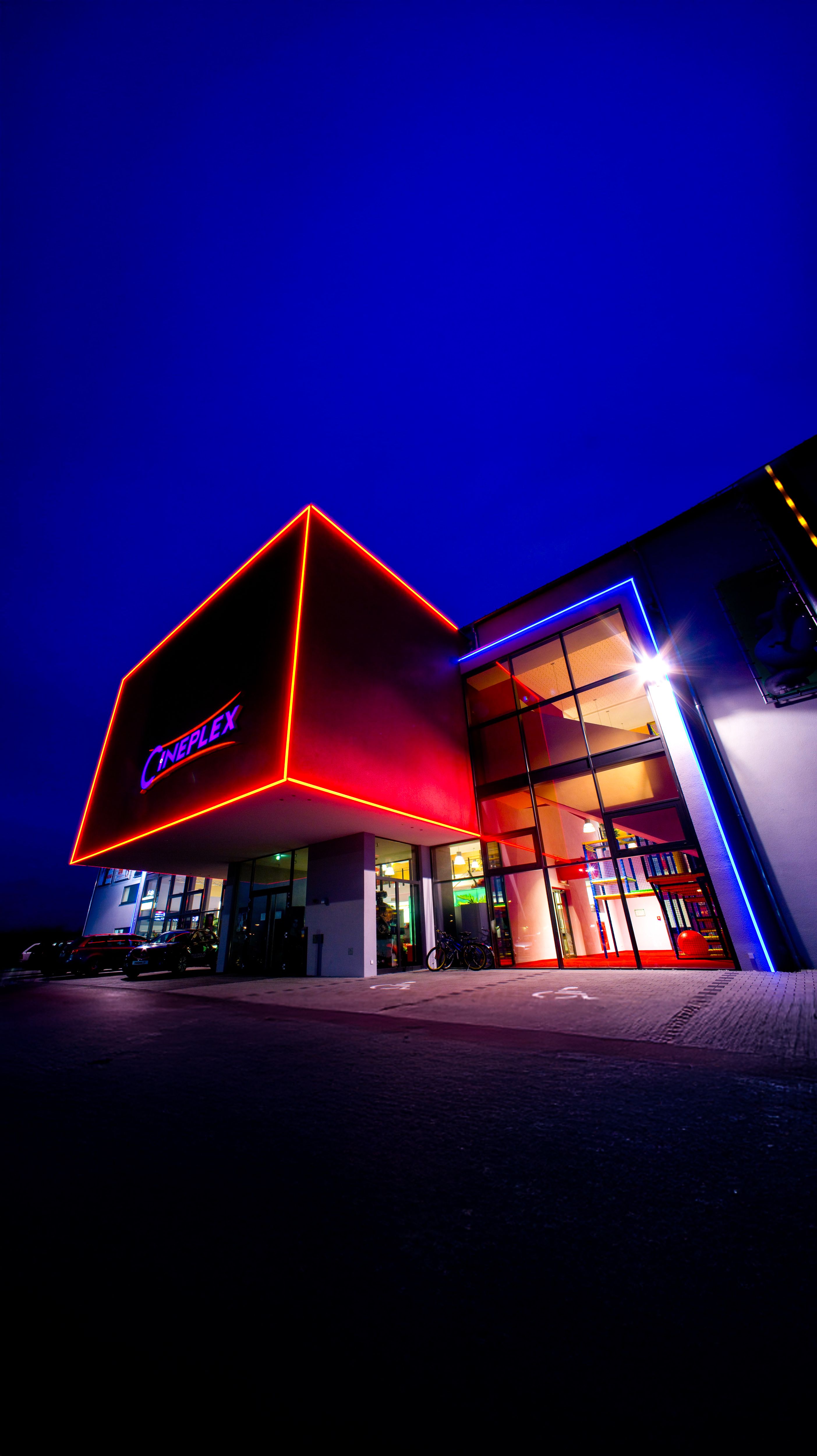 foto-fassadenprofil-cineplex