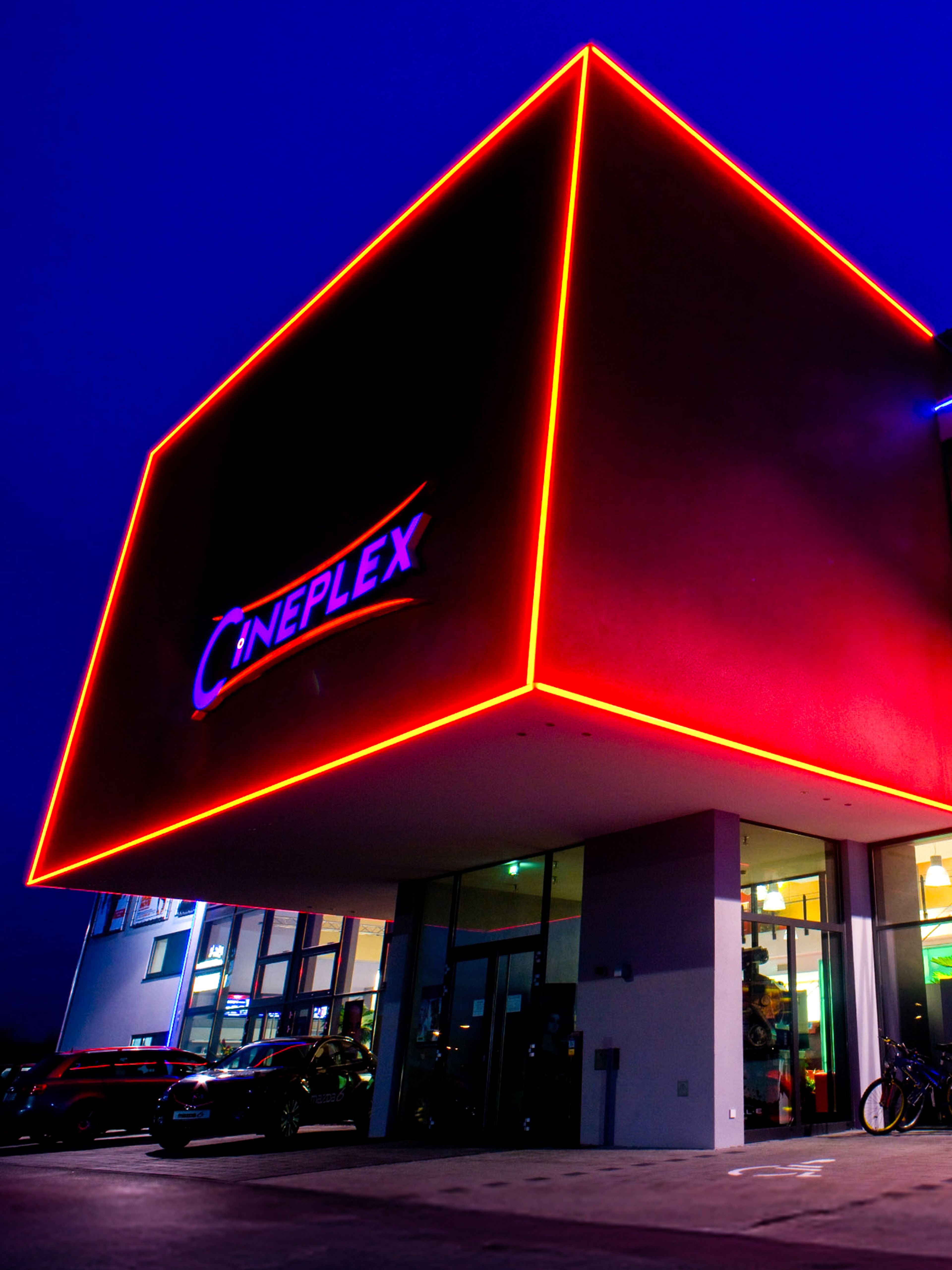 foto-fassadenprofil-cineplex