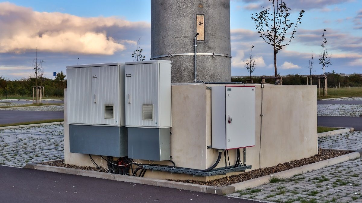 hansen-technik-im-werbeturm-2