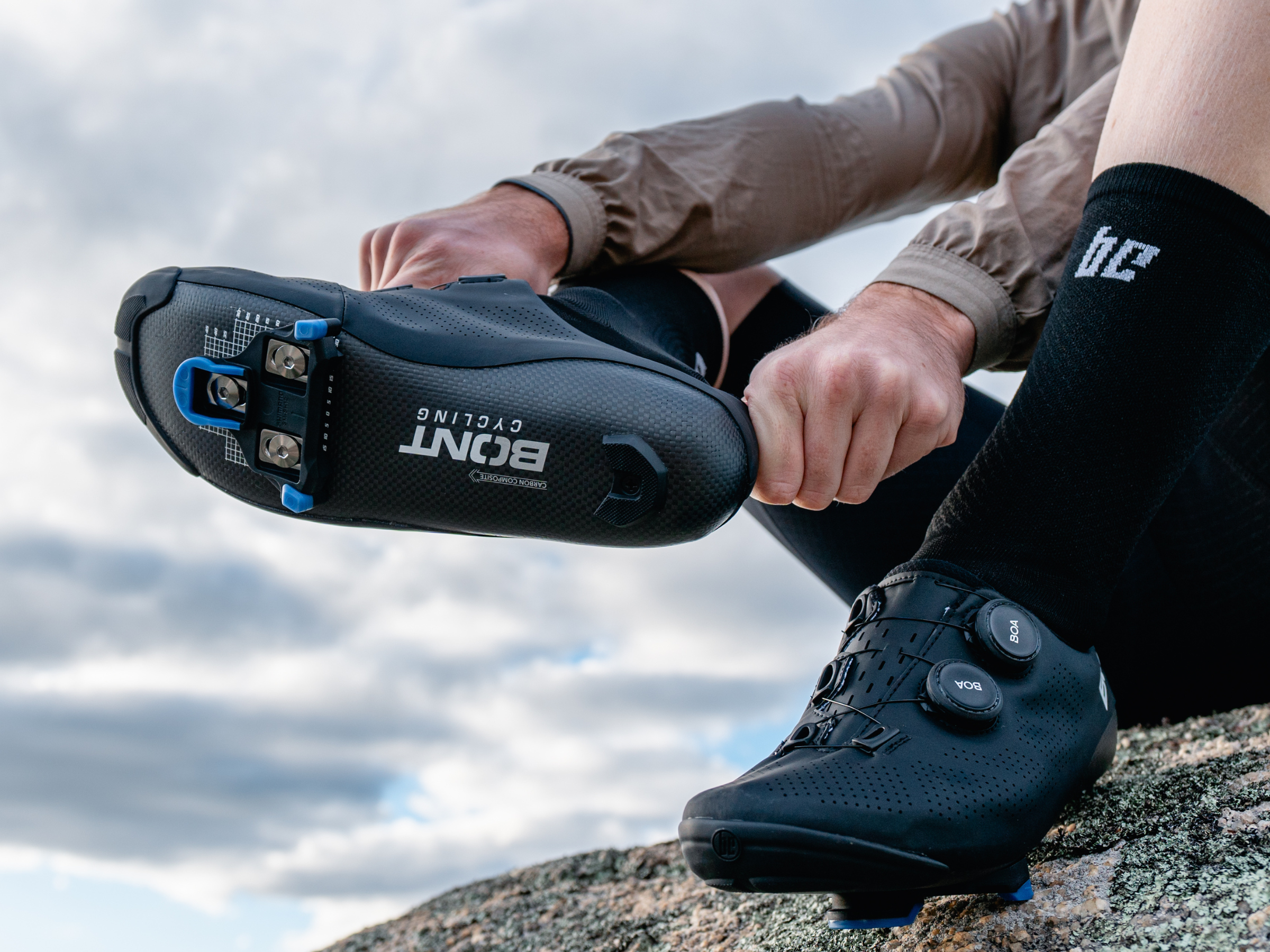 【中古美品】BONT ボント シューズ Riot 黒 サイズ42 自転車競技 カーボンソール 未成形 ロード SPD-SL Riot | Bont Cycling