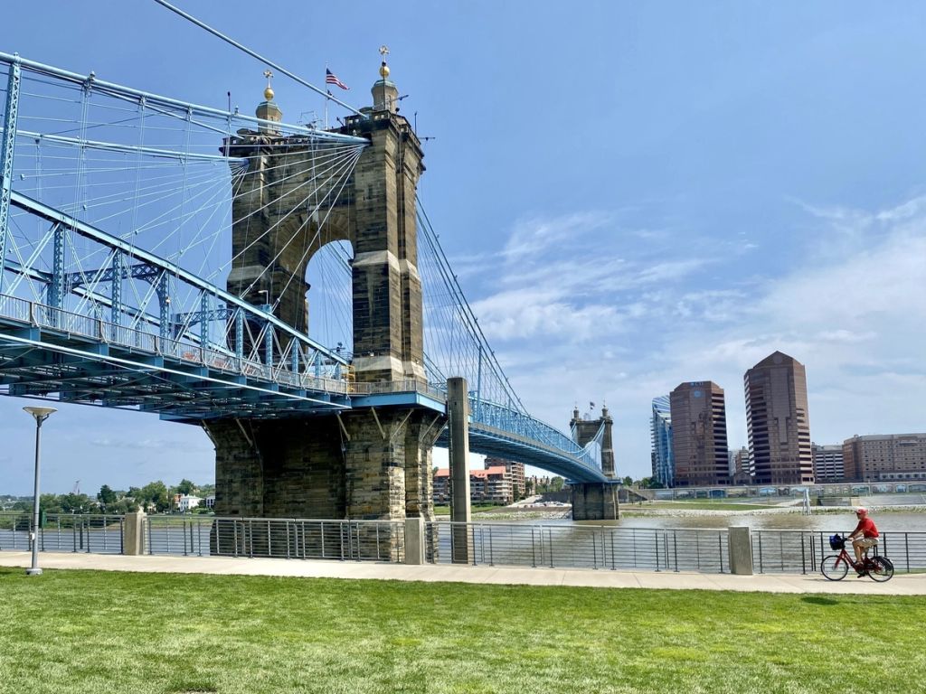 Roebling Suspension Bridge and the riverfront from Smale Riverfront Park