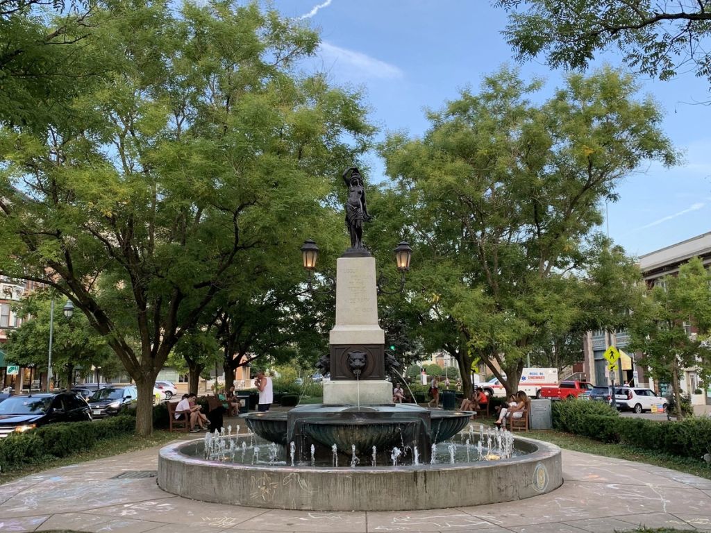 Kilgour Fountain on Hyde Park Square