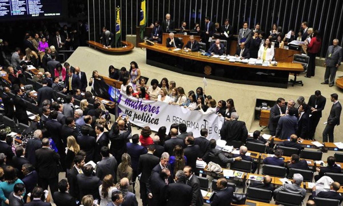 Bancada feminina sobe de 77 para pelo menos 91 cadeiras na Câmara dos Deputados