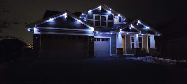 Craftsman Cool White Driveway