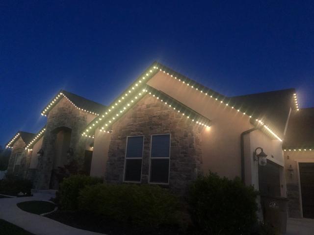 Stone Gable Warm White Wash