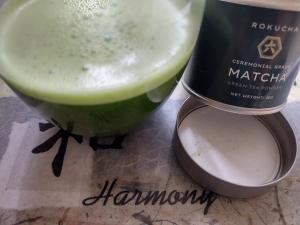 A photo of the ROKUCHA matcha after whisked, showing a vibrant green and strong froth. 