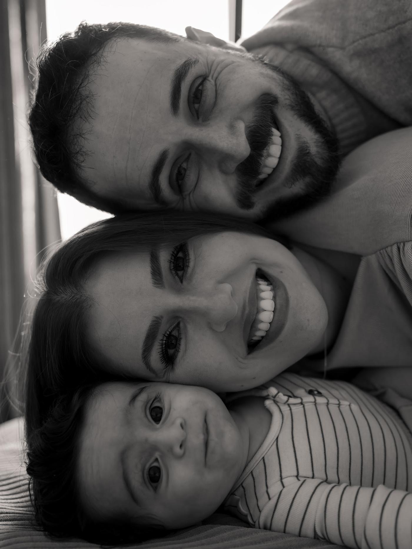 Família Mora, Em casa