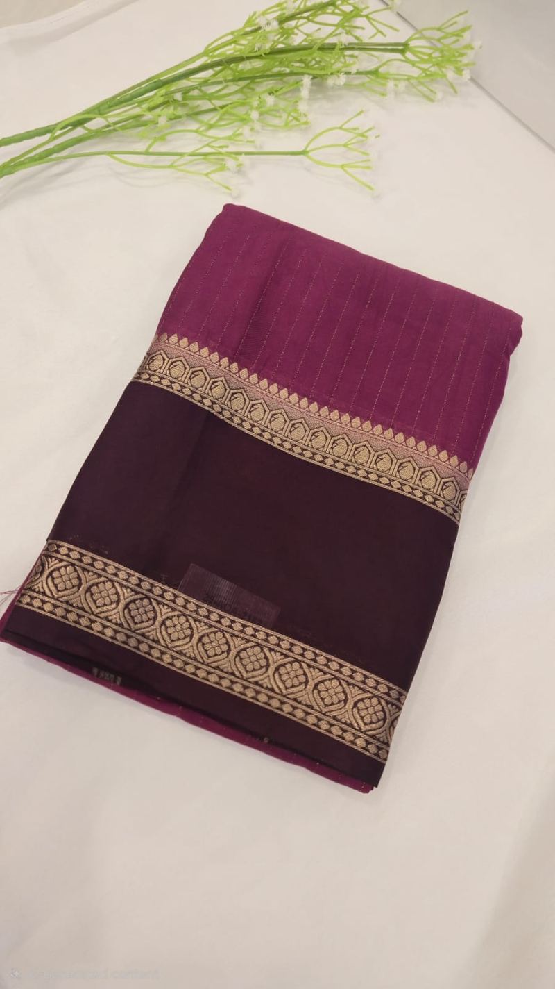 Contrast Zari Border Saree