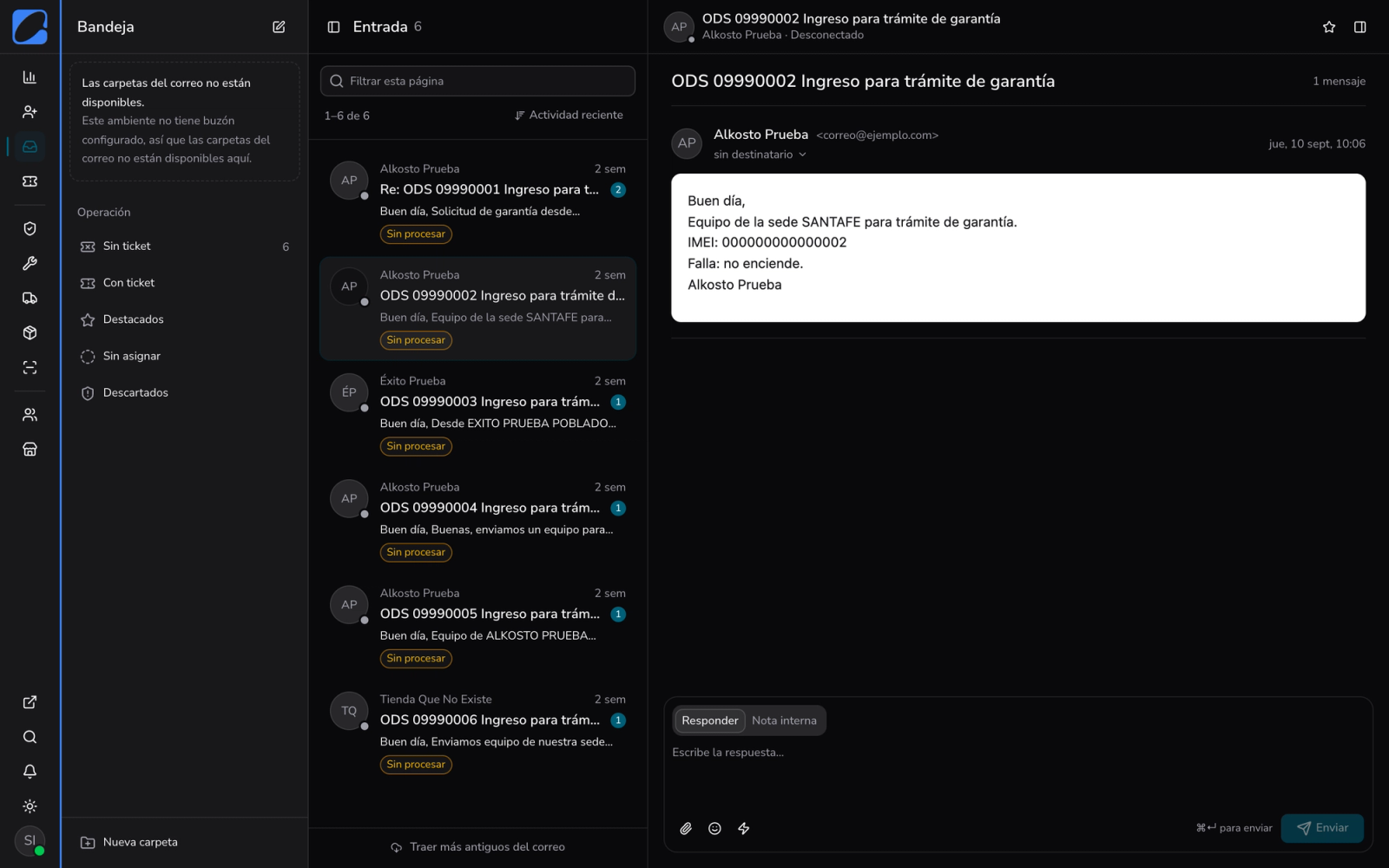 Bandeja de correo en modo oscuro con la lista de correos y un hilo abierto