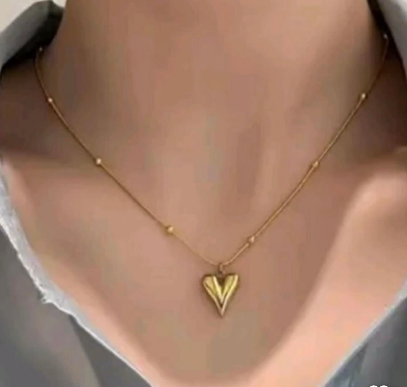 Heart stones pendant