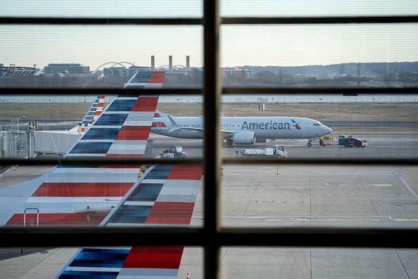 American Airline planes sit on the tarmac at Ronald Reagan Washington National Airport. (STEFANI REYNOLDS/Getty Images)