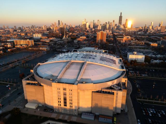 The outside of the United Center.