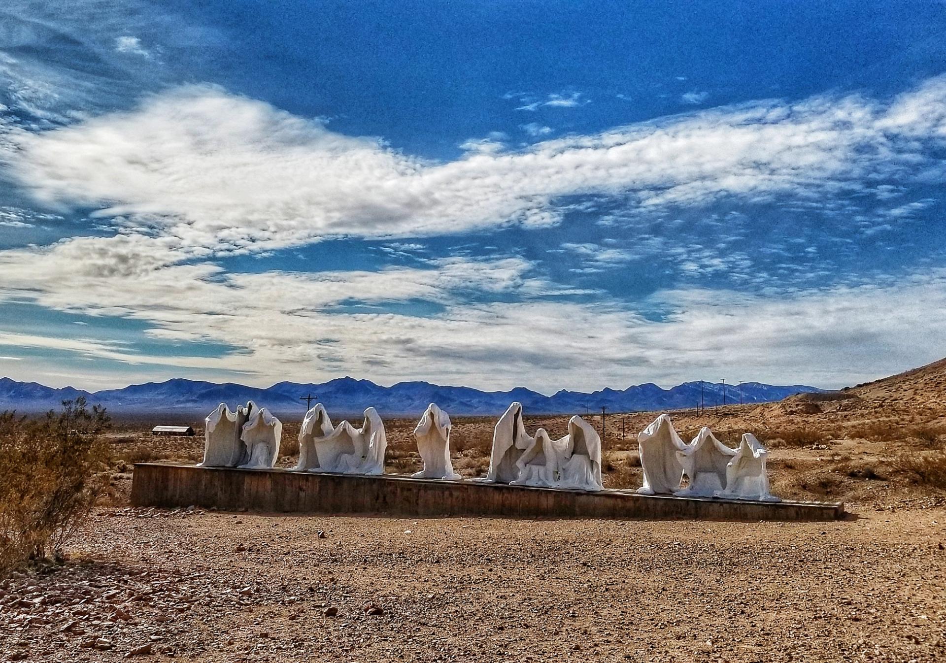 Photo of Albert Szukalski’s sculpture “The Last Supper”