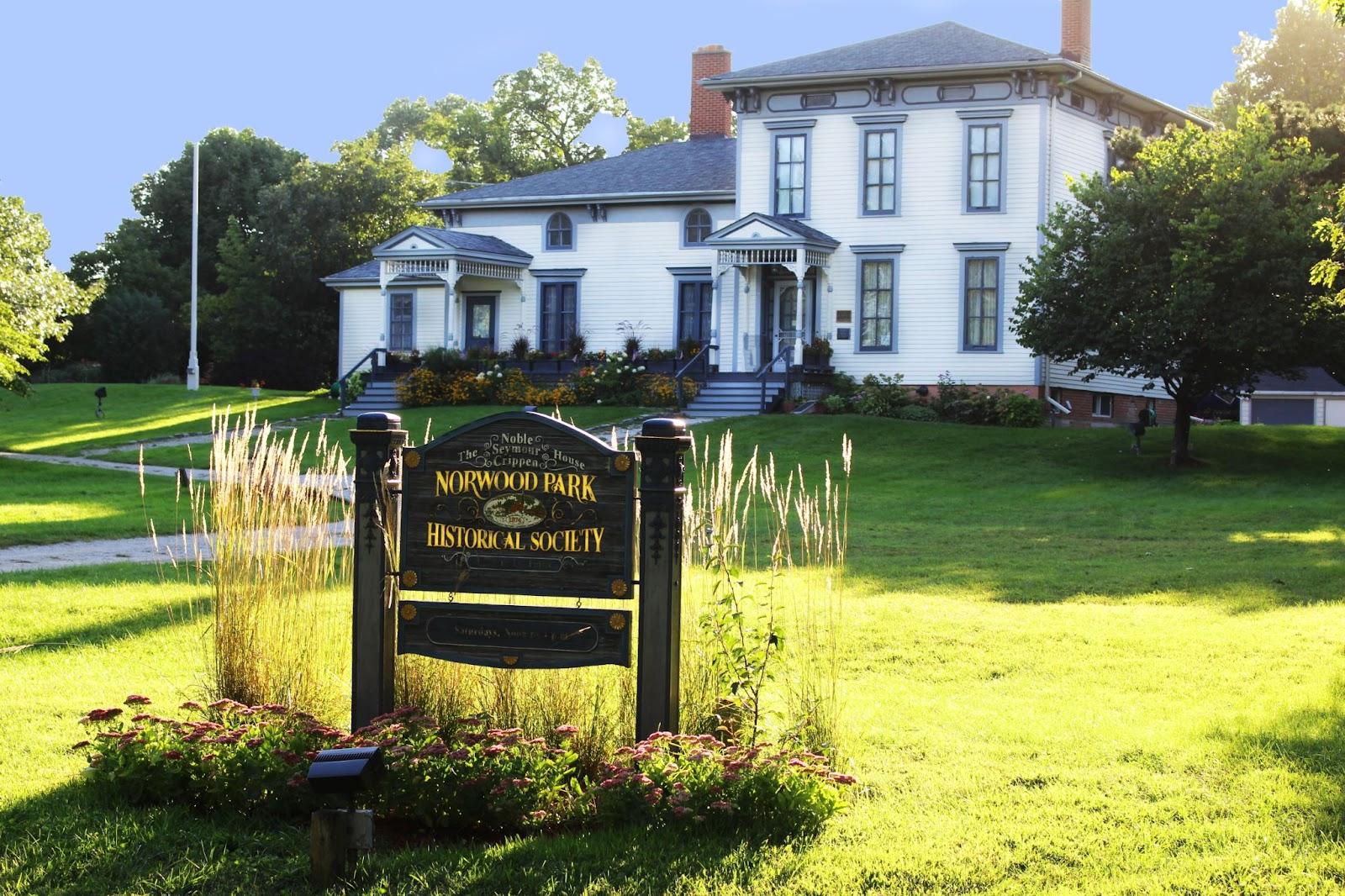 Noble-Seymour-Crippen-House in Norwood Park