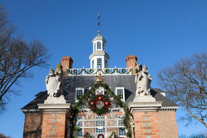 Holiday decorations at Colonial Williamsburg Royal Governor's Palace. (BDphoto/Getty Images)