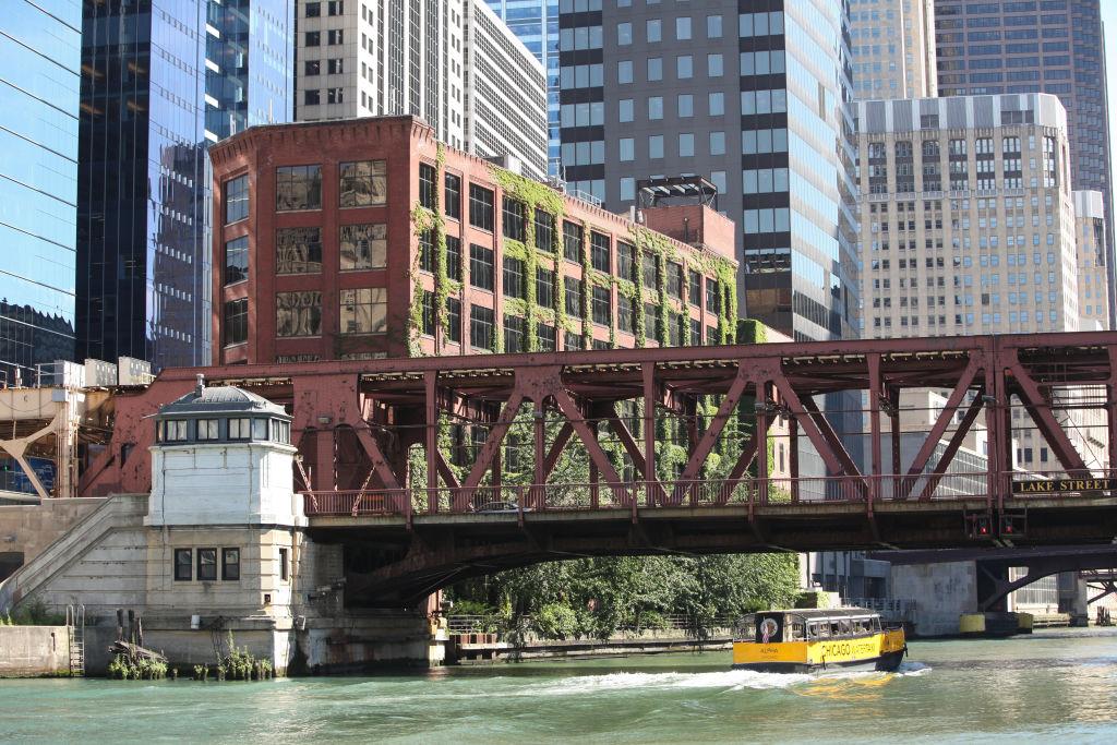 The Lake Street Bridge in 2019