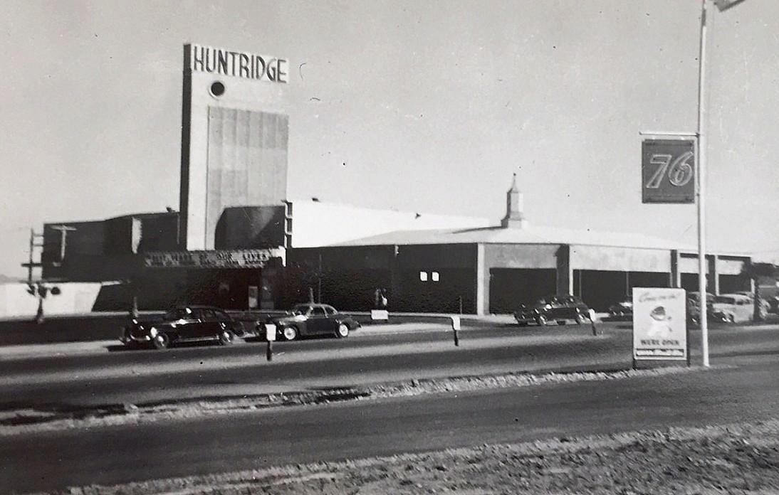 Black and white photo of the Huntridge Theater. Marquee reads "Best Years of Our Lives"