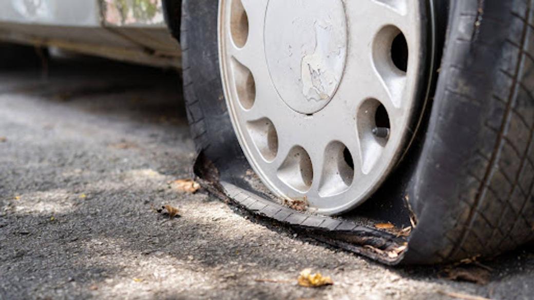 Abandoned cars are an eyesore and a nuisance. (simonlong / Getty Images)