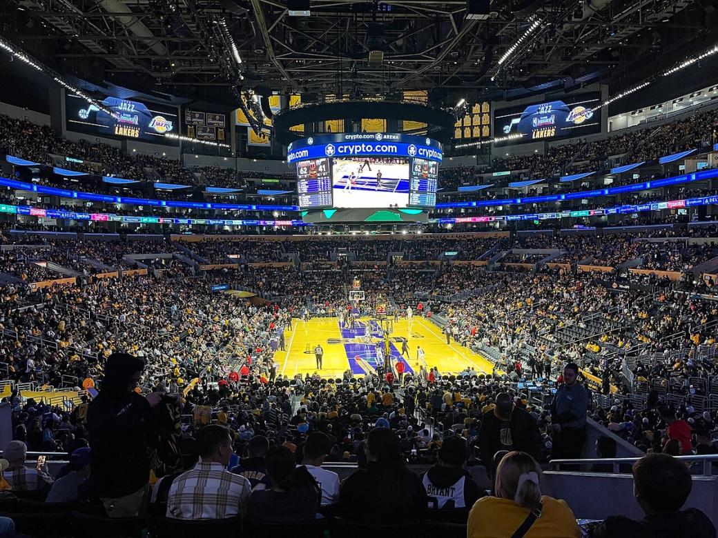 A full house for an LA Lakers game.