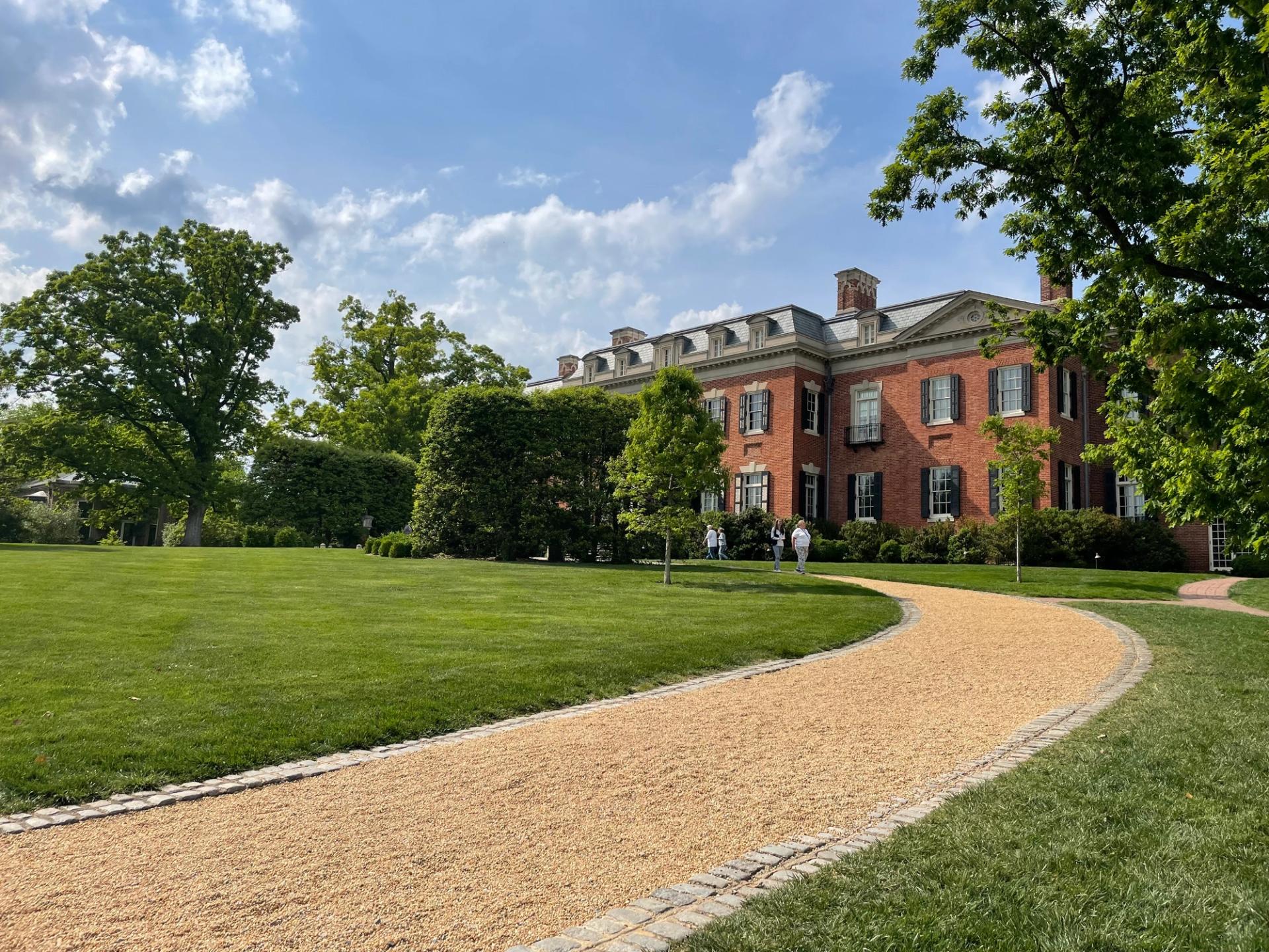 The entrance to the grounds on the Dumbarton estate. (Kaela Cote-Stemmermann/City Cast DC)