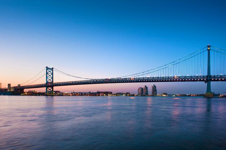 A view of the Ben Franklin Bridge over the Delaware River. (David Zanzinger/Getty Images)