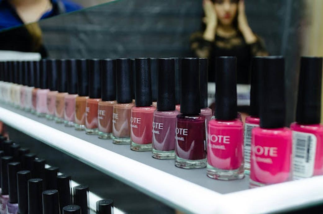 image of nail polishes in a row