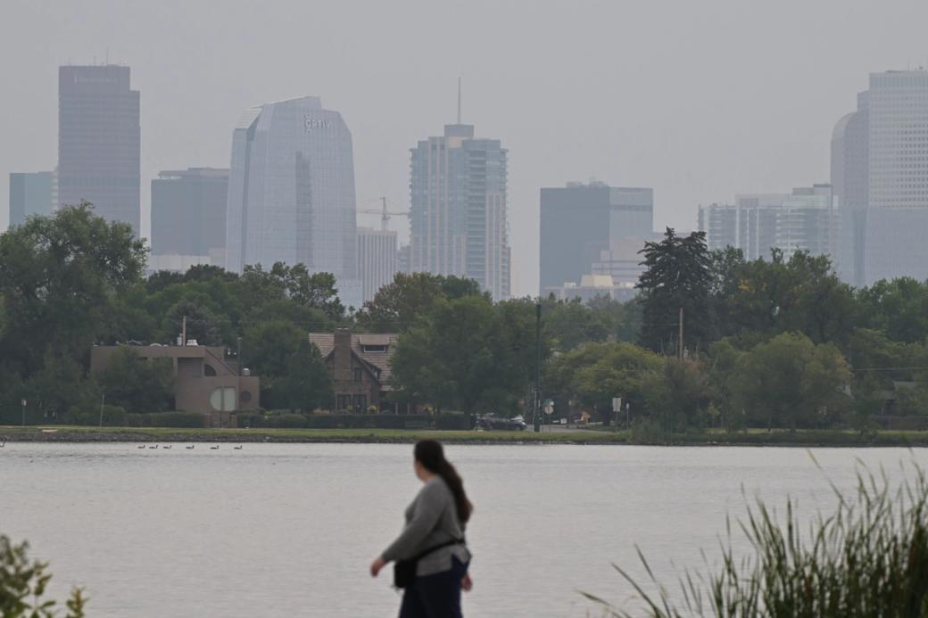 Smoke pollution clouds the Downtown Denver skyline