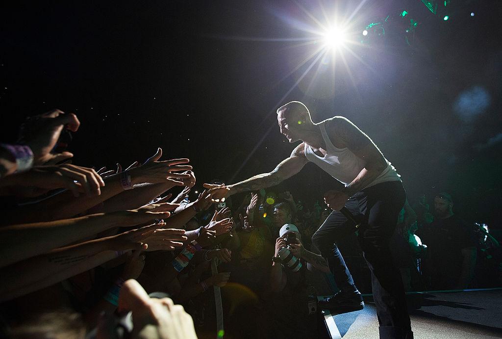 Chester Bennington of Linkin Park performs at Tinley Park in 2014