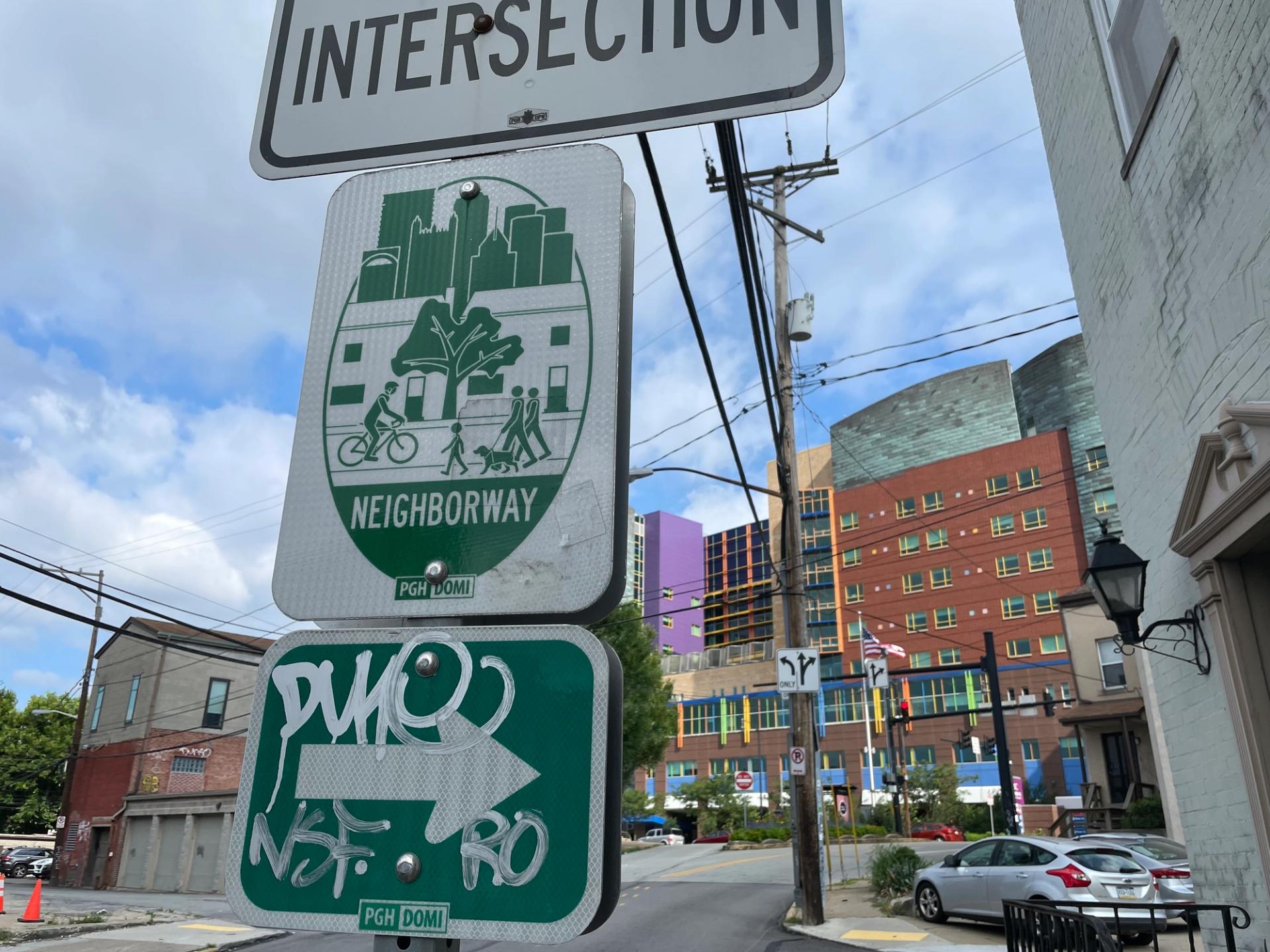 A neighborway street sign in Lawrenceville. (Francesca Dabecco / City Cast Pittsburgh)