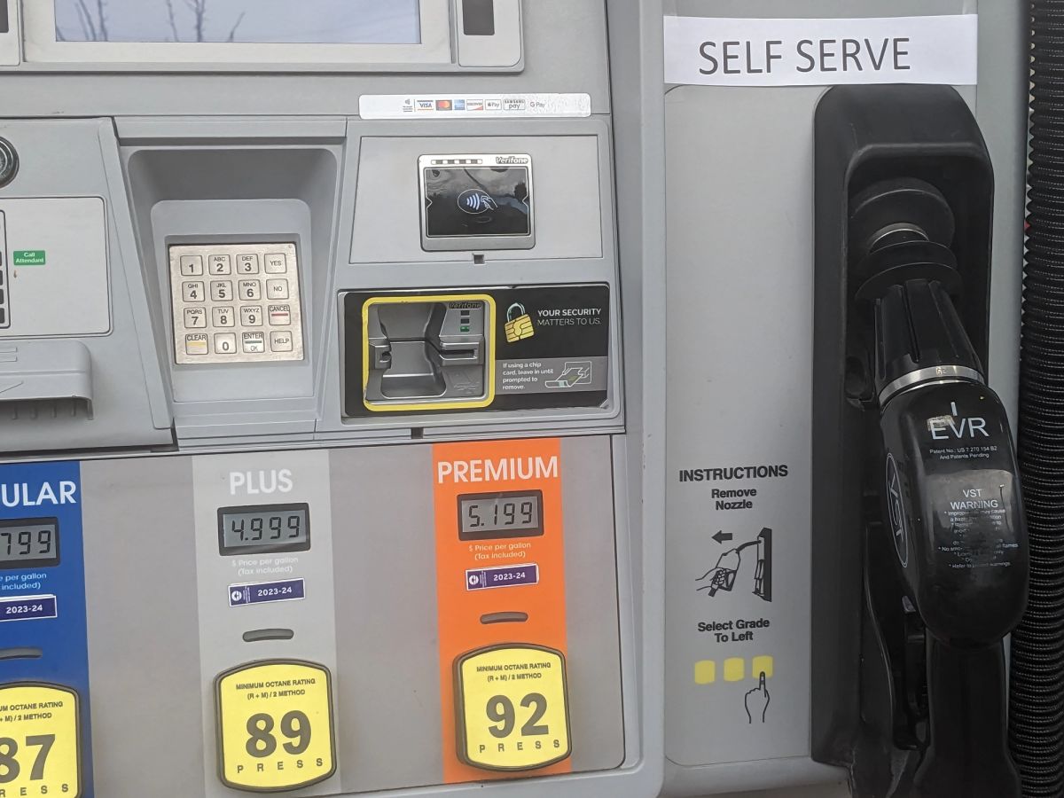 Tips for Oregonians Pumping Their Own Gas for the First Time City
