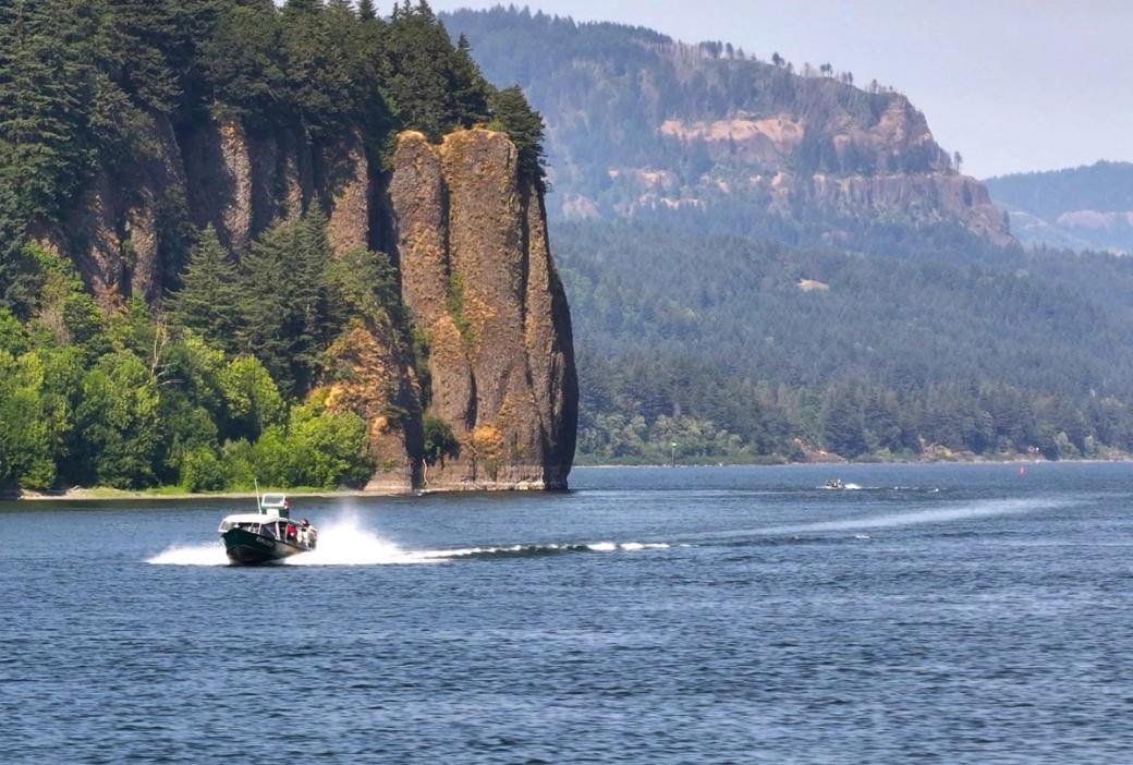 Display ad for Portland Spirit