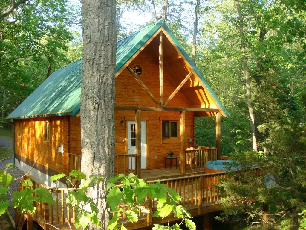 One of the Cast-A-Way Cabins in Shenandoah. (Facebook/Cast-a-Way Cabins)