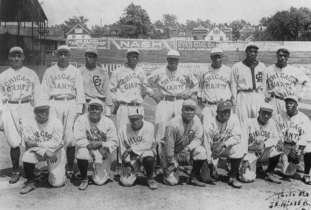 The Negro League Chicago American Giants in 1922 pose for a photo