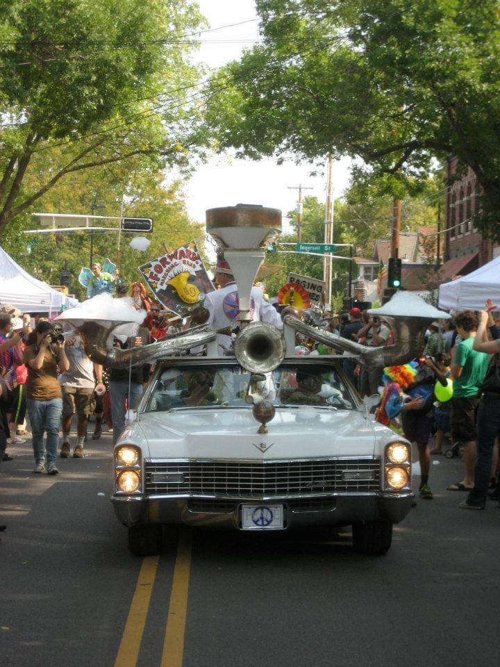 Willy street fair parade