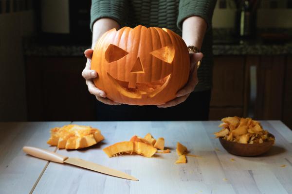 Tips for Carving the Perfect Pumpkin image