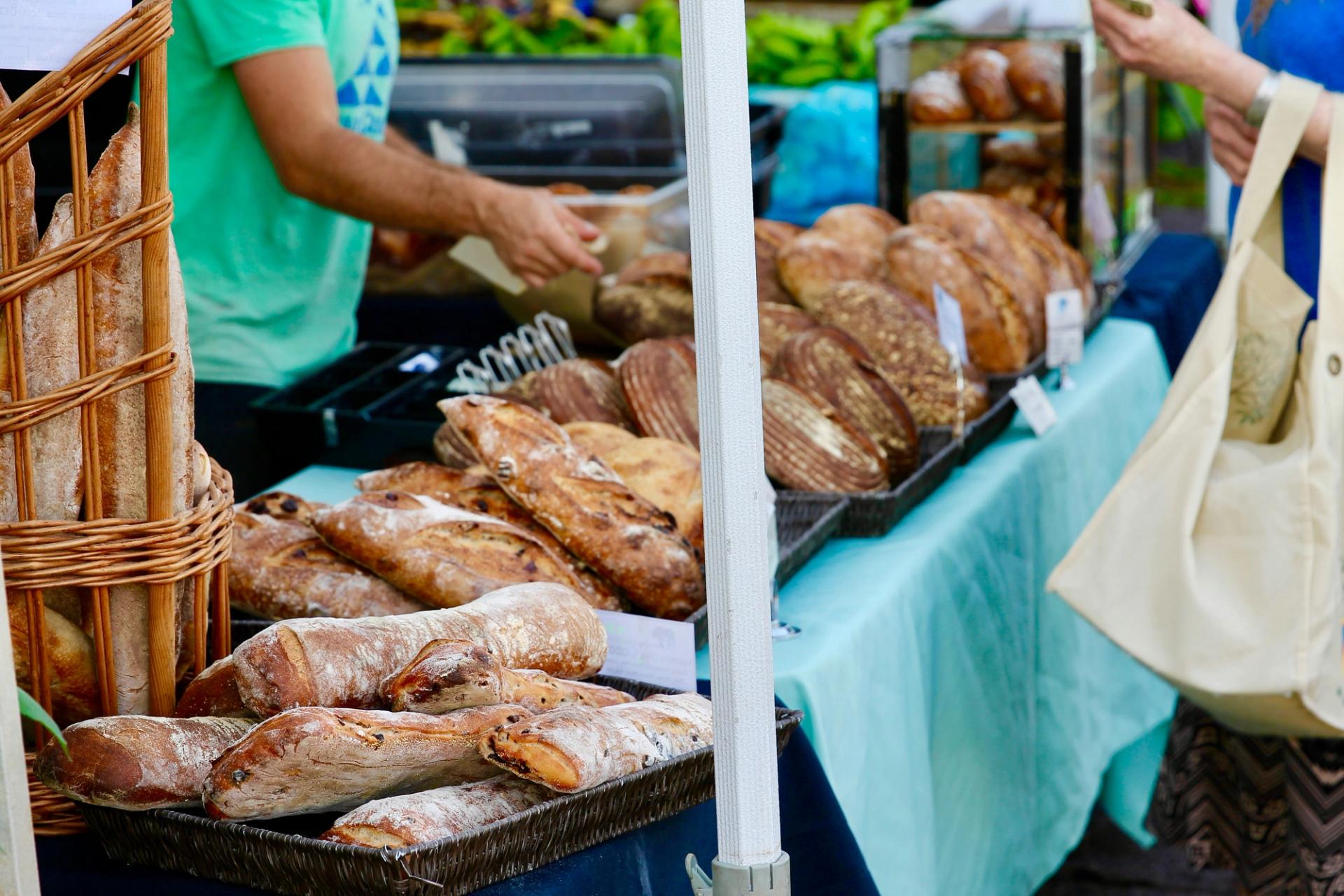Vendor sells bread