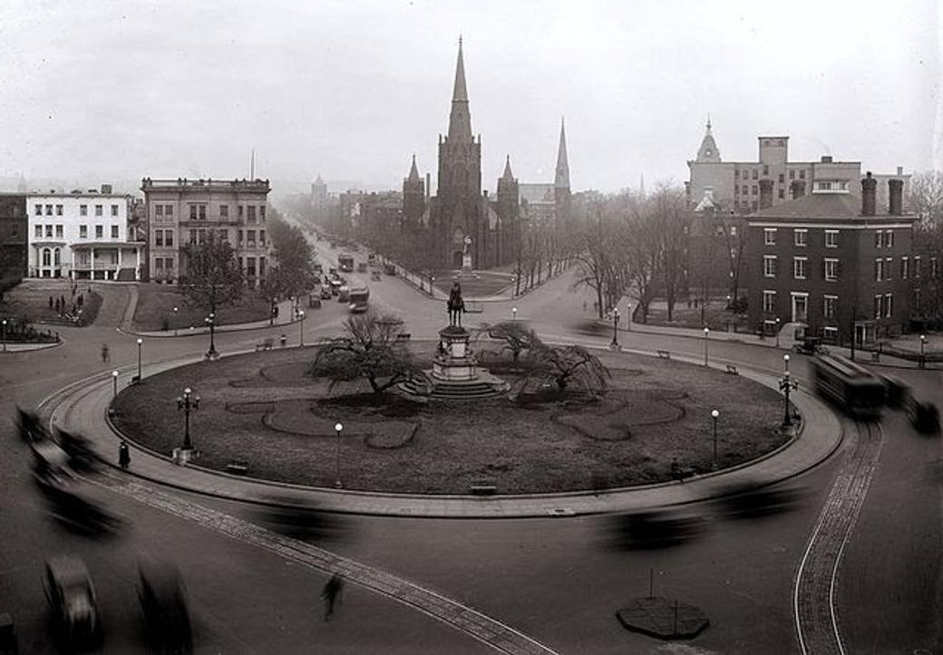 Thomas Circle, 1922. (National Photo Company/Wikimedia Commons)