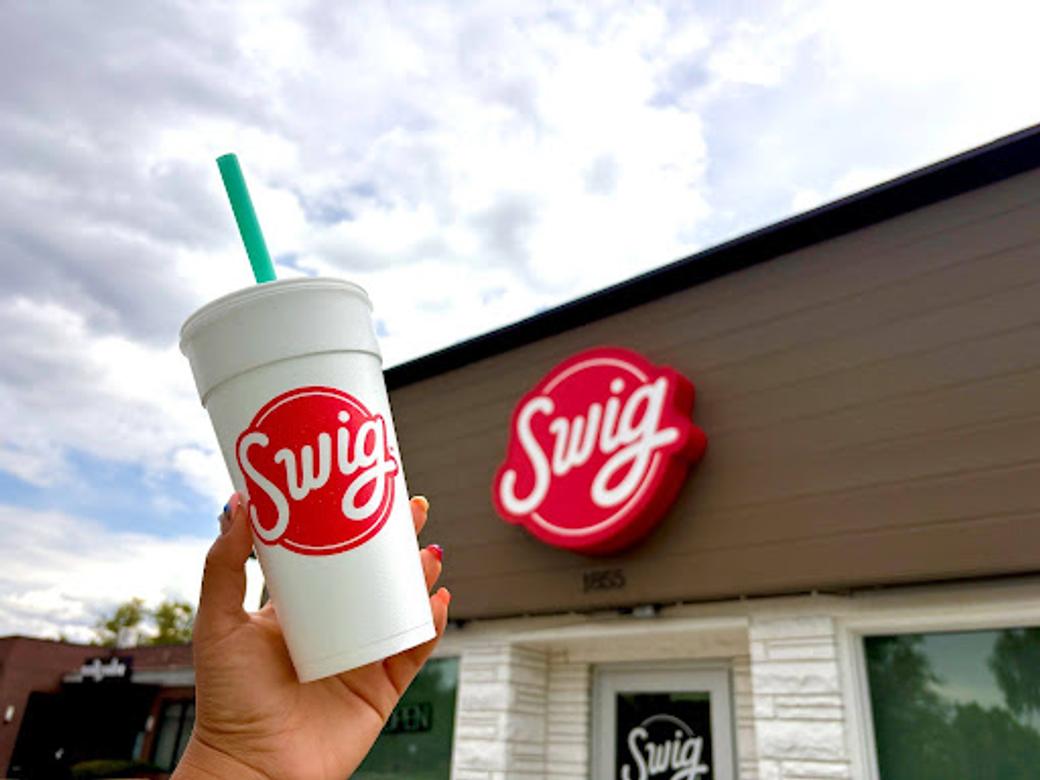 A photo of a Swig cup in their storefront. 