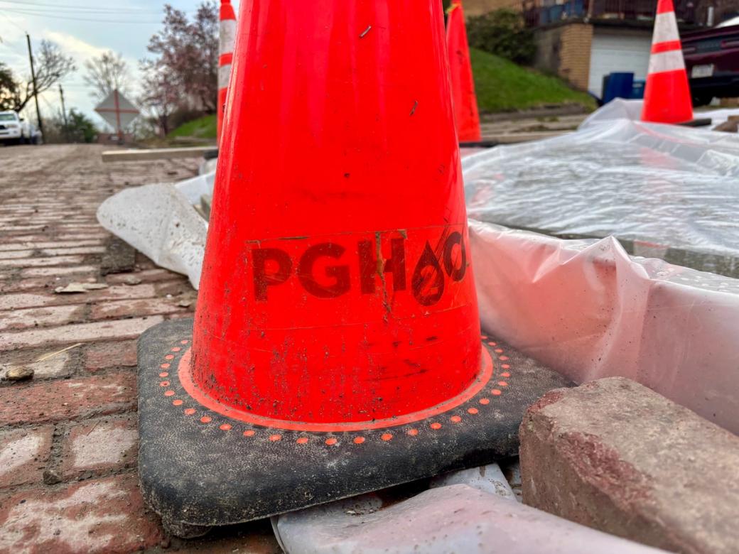 traffic cone PGH2O