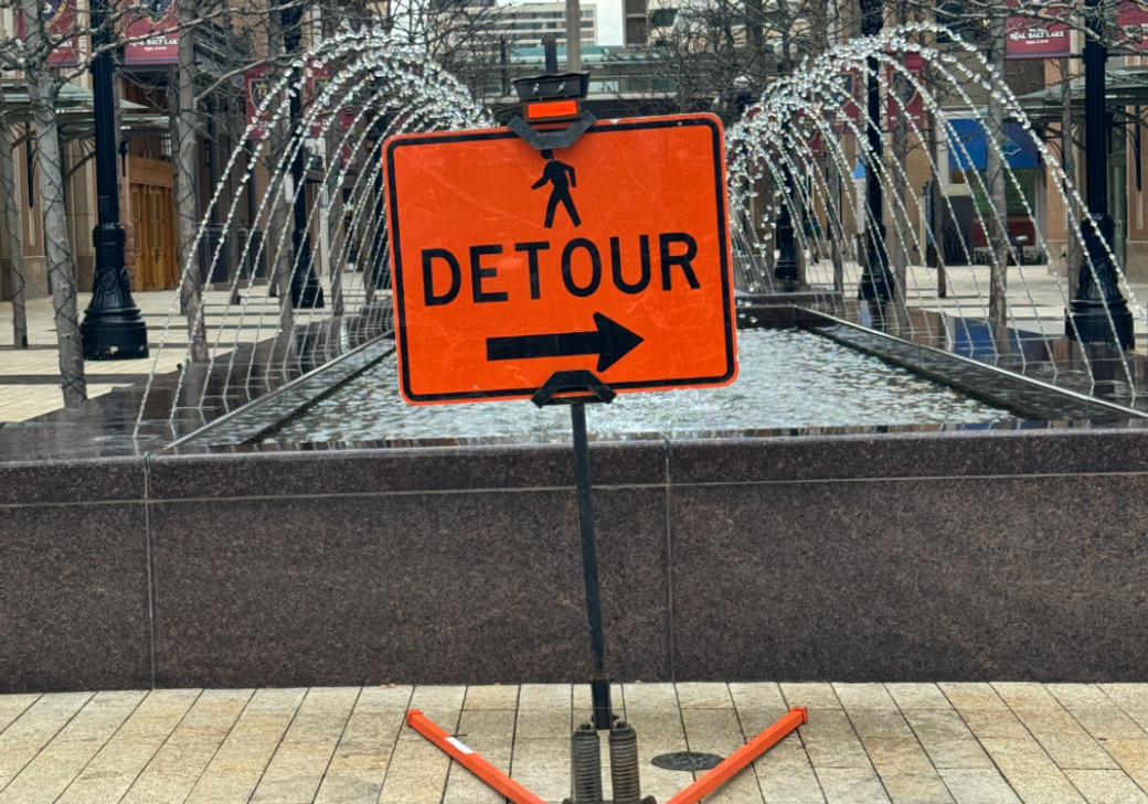 Detour sign.