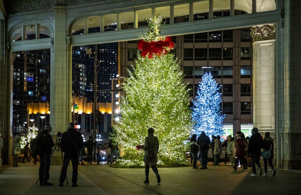 Christmas tree on Michigan Avenue