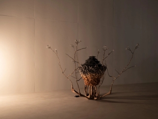 Marguerite Humeau, Torches, 2025. Mathilde Agius