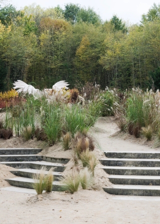 Marguerite Humeau, Riddles, Voyage d’hiver, 2017. Julia Andréone.