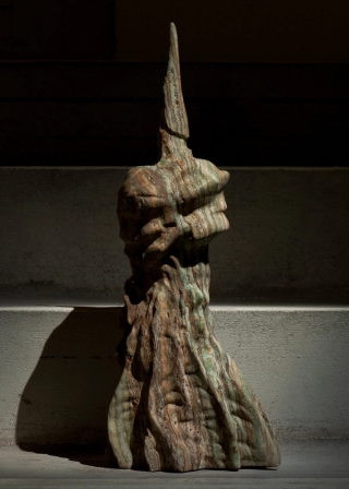 Marguerite Humeau, Torches, 2025. Julia Andréone.