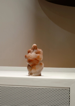 Marguerite Humeau, Torches, 2025. Julia Andréone.